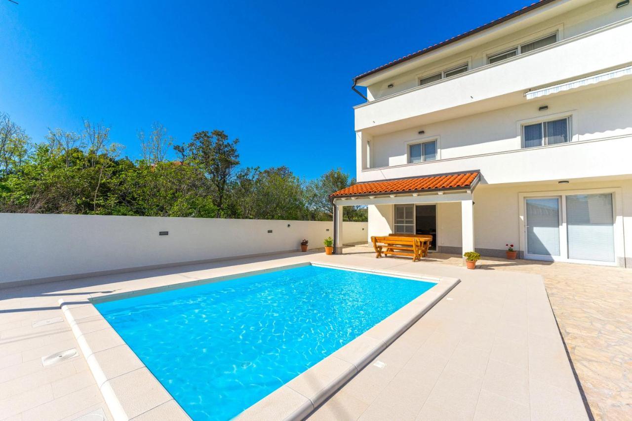 Villa Bianca - Apartment With Private Pool بريفلاكا المظهر الخارجي الصورة
