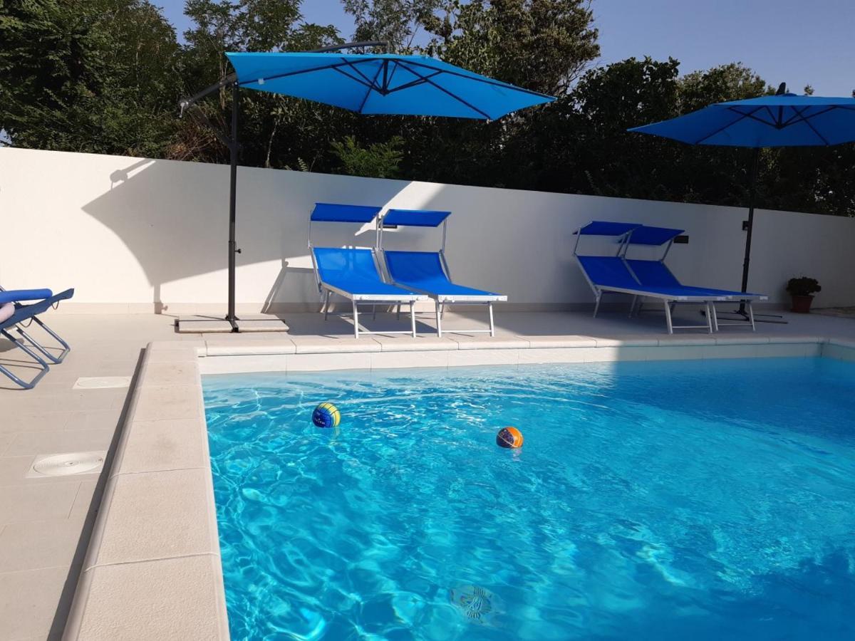 Villa Bianca - Apartment With Private Pool بريفلاكا المظهر الخارجي الصورة