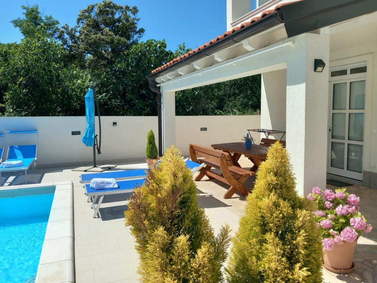 Villa Bianca - Apartment With Private Pool بريفلاكا المظهر الخارجي الصورة